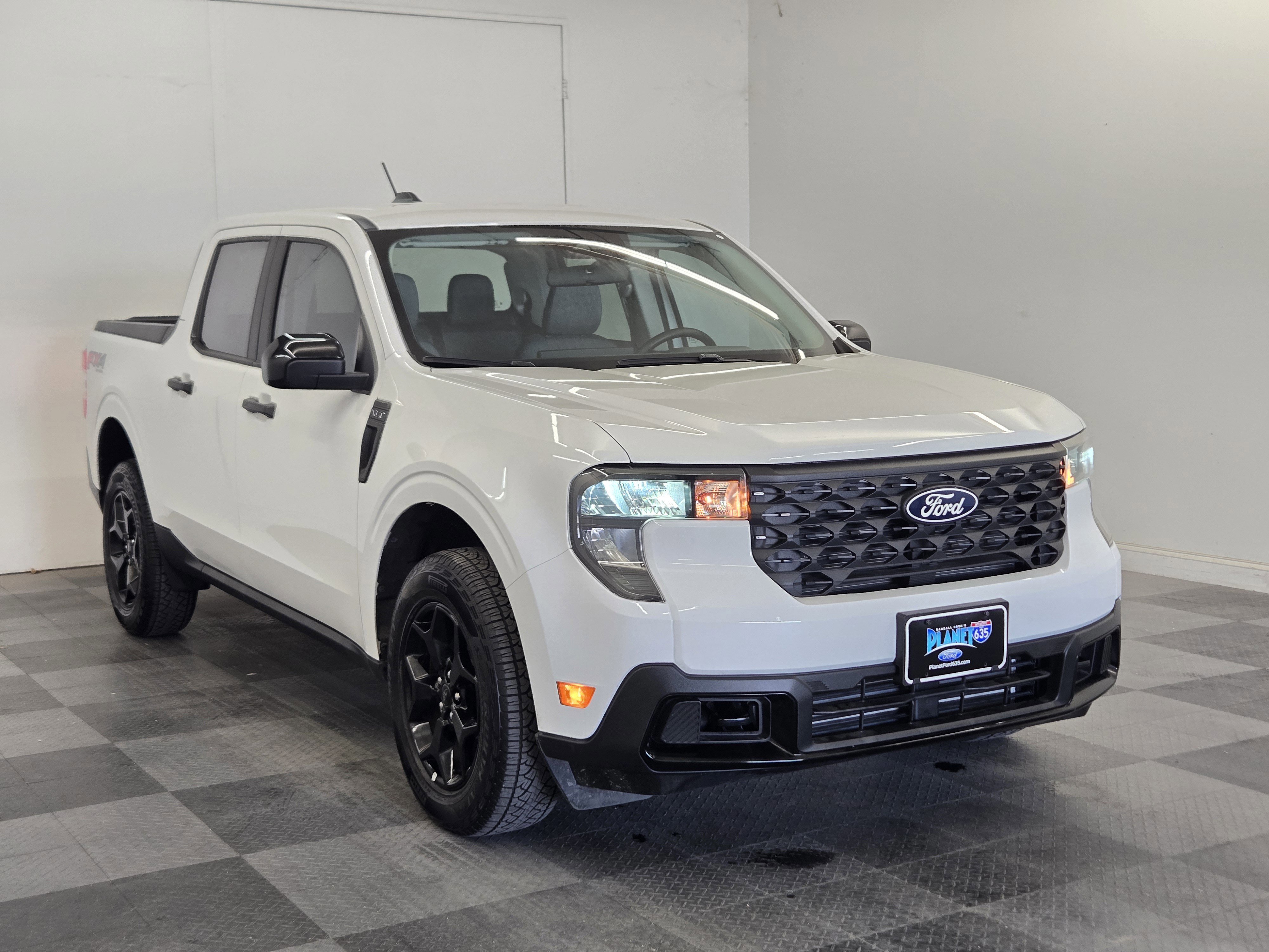 Certified 2025 Ford Maverick XLT w/ XLT Luxury Package image 6