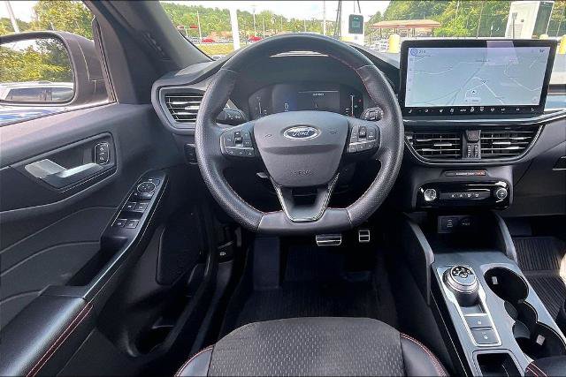 Certified 2023 Ford Escape ST-Line w/ Tech Pack #1 AWD/4WD image 5