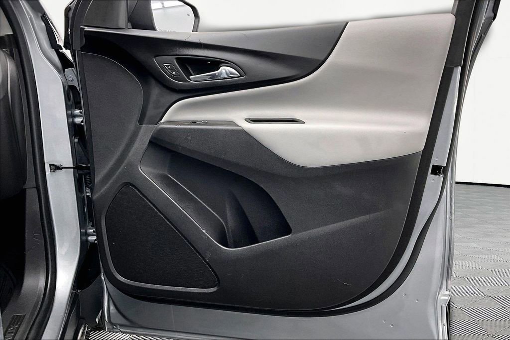 Used 2024 Chevrolet Equinox LS w/ LS Convenience Package image 24