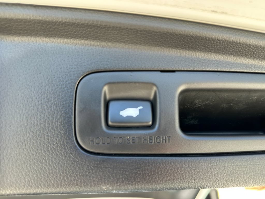 Used 2025 Honda CR-V EX-L image 24