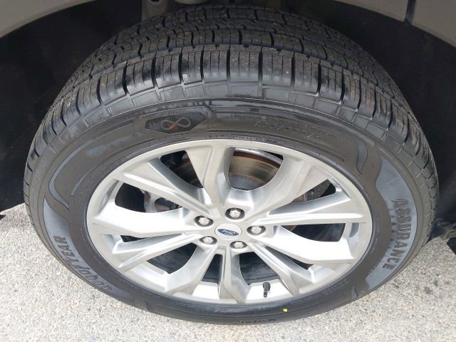 Certified 2023 Ford Explorer Limited image 12