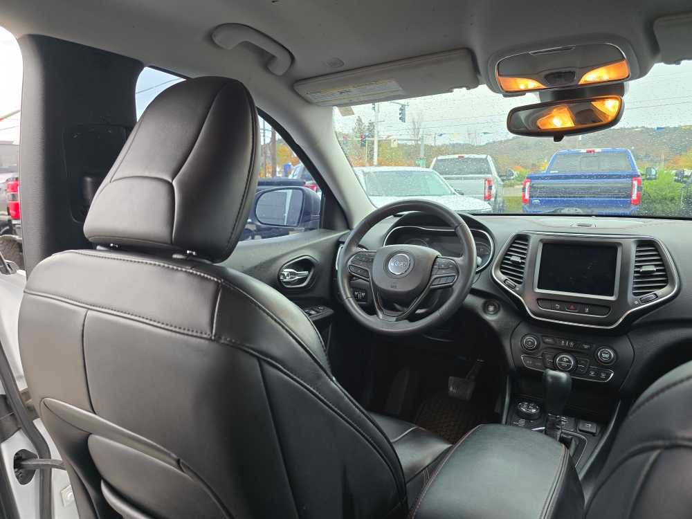 Used 2021 Jeep Cherokee Trailhawk w/ Trailer Tow Group image 10