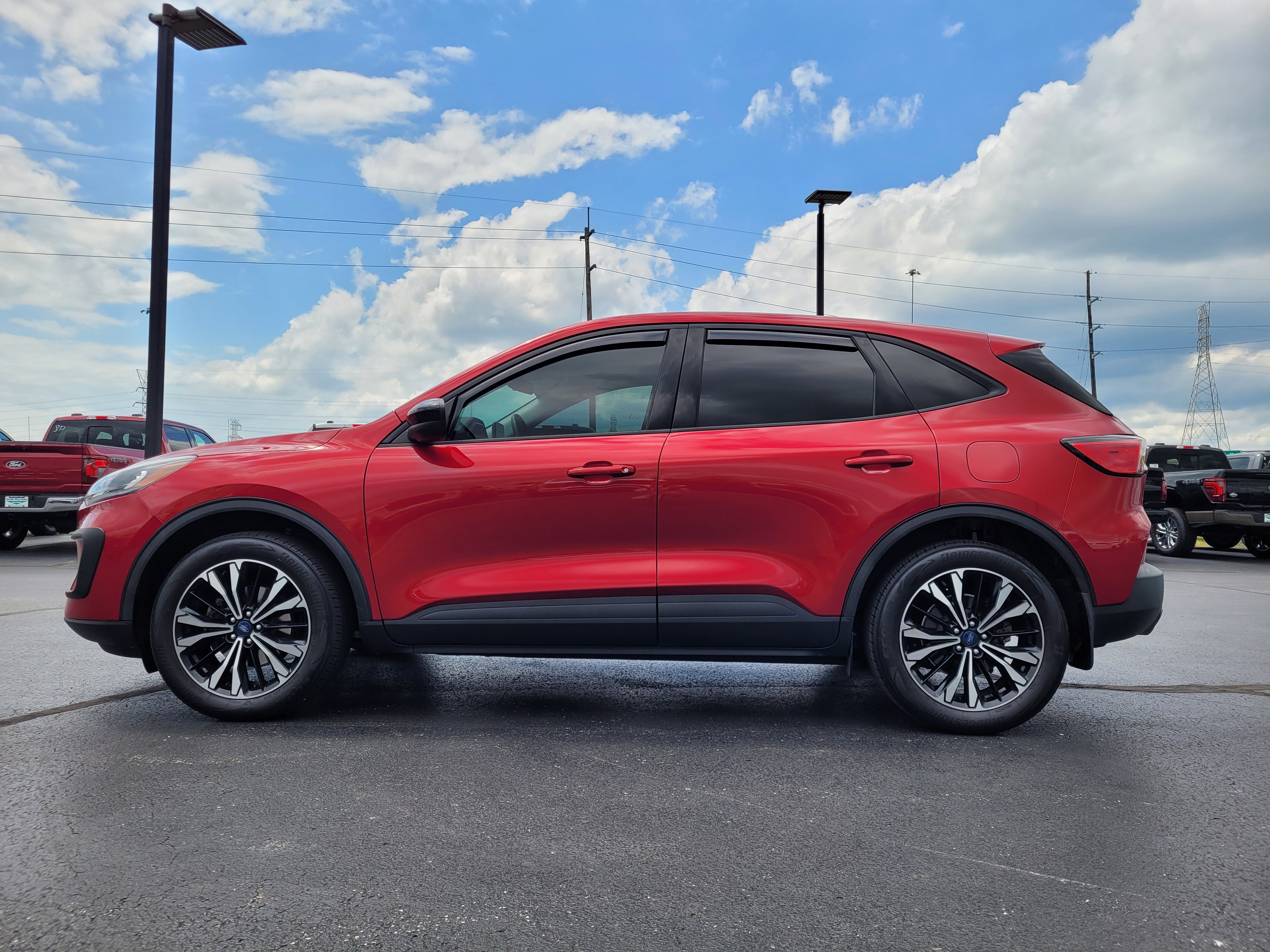 Certified 2022 Ford Escape SE w/ SE Sport Appearance Package AWD/4WD image 7