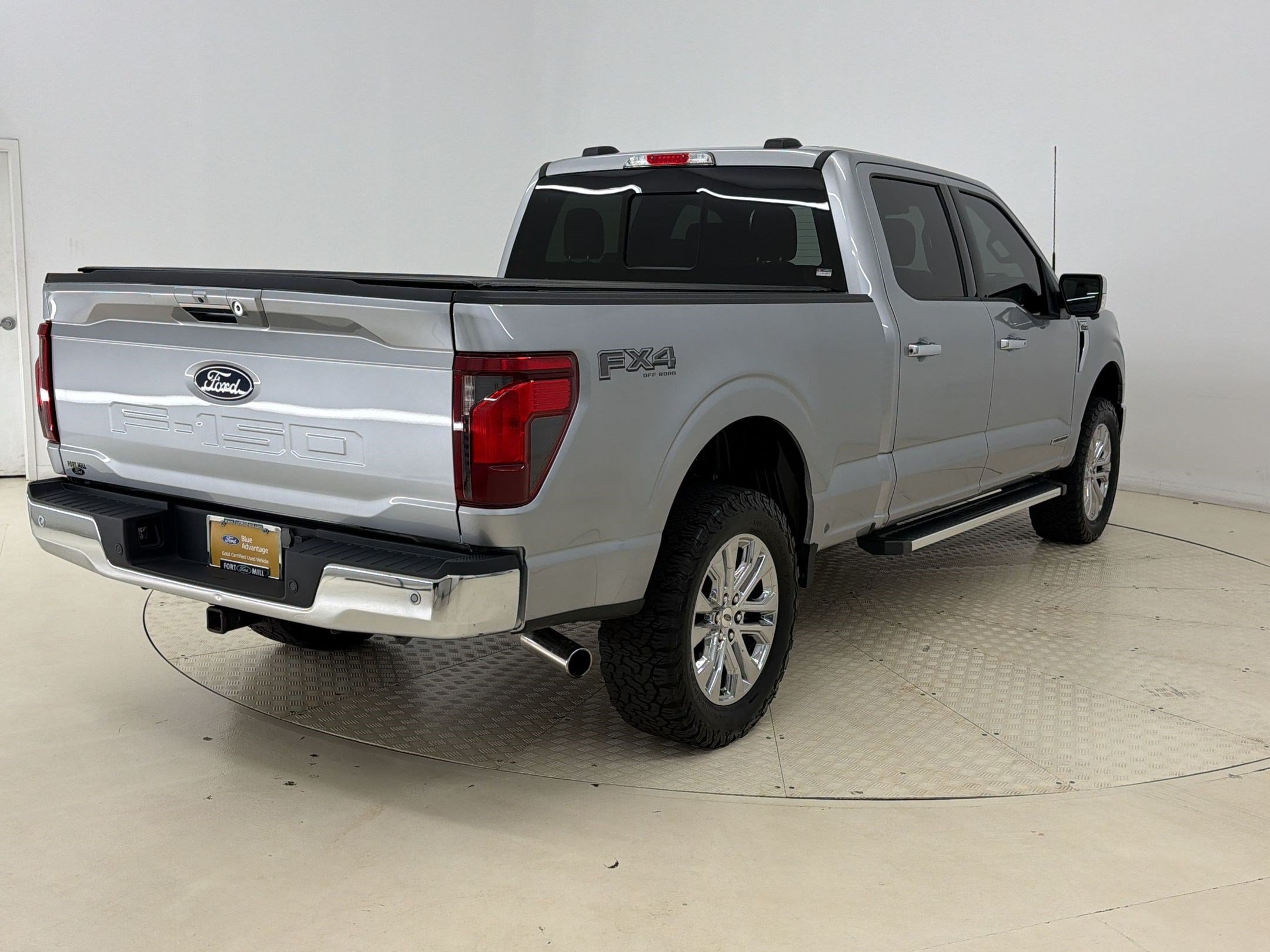 Certified 2024 Ford F150 XLT w/ Equipment Group 302A MID AWD/4WD image 9