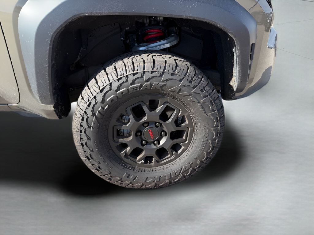 Used 2025 Toyota Tacoma TRD Off-Road AWD/4WD image 27