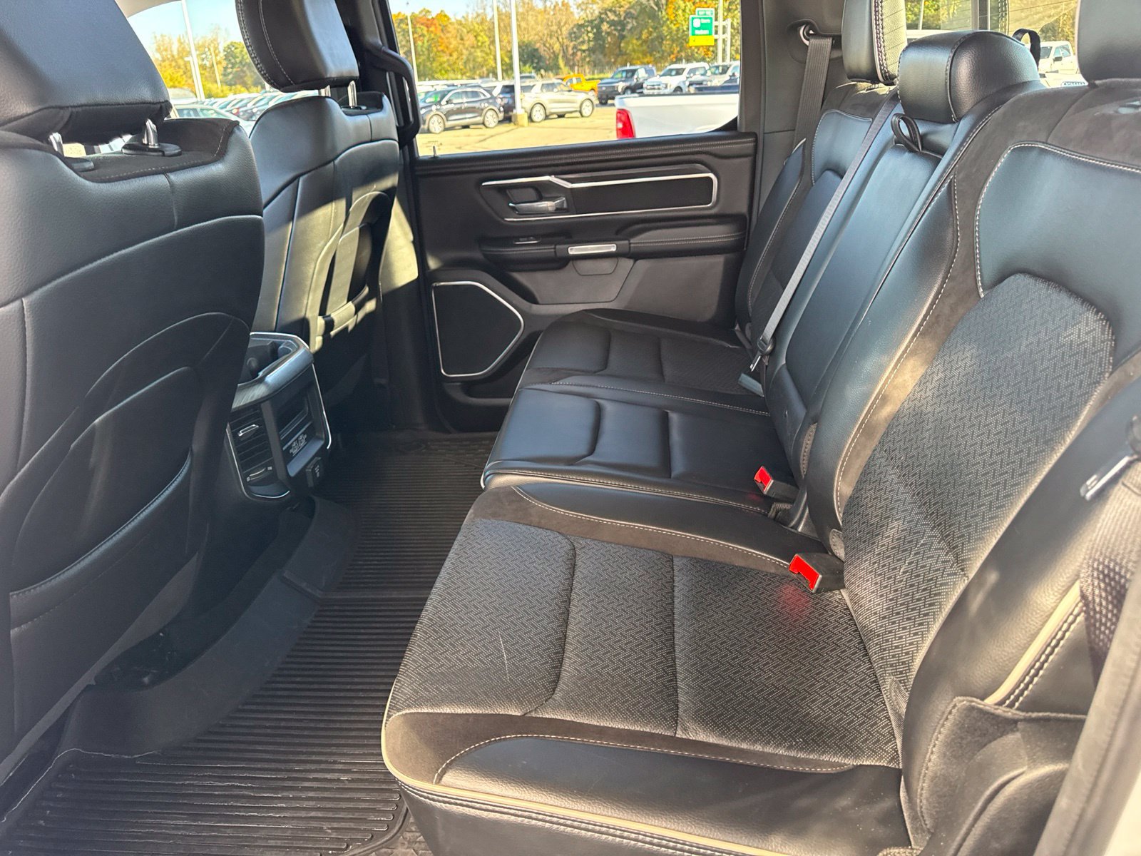 Used 2023 RAM 1500 Laramie AWD/4WD image 41
