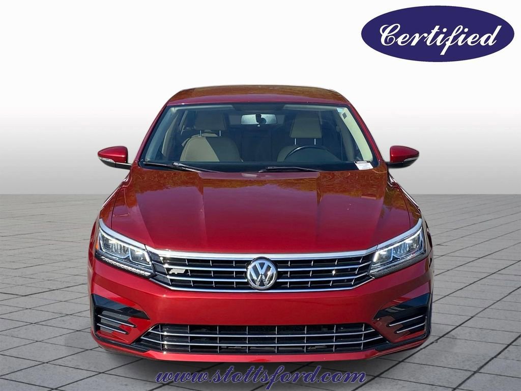 Used 2018 Volkswagen Passat 2.0T R-Line w/ R-Line Lighting Package FWD image 6