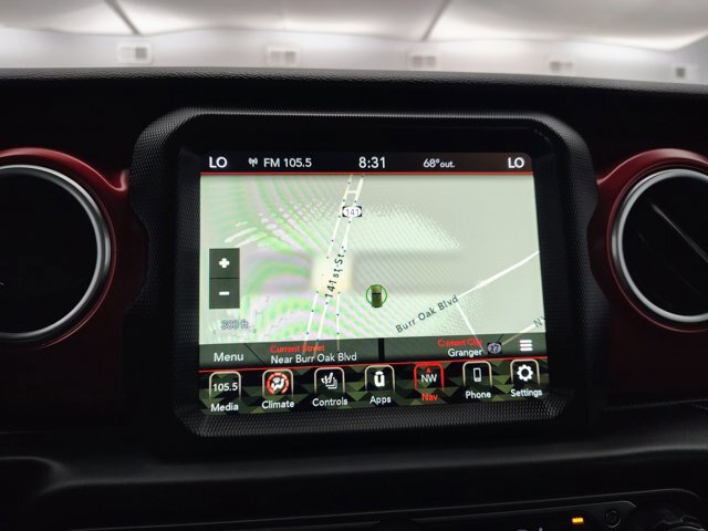 Used 2023 Jeep Wrangler Unlimited Rubicon w/ Cold Weather Group AWD/4WD image 3