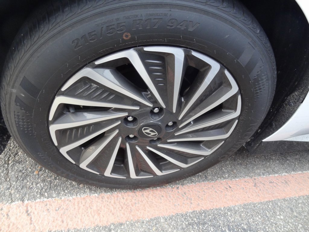 Used 2024 Hyundai Sonata Limited image 14