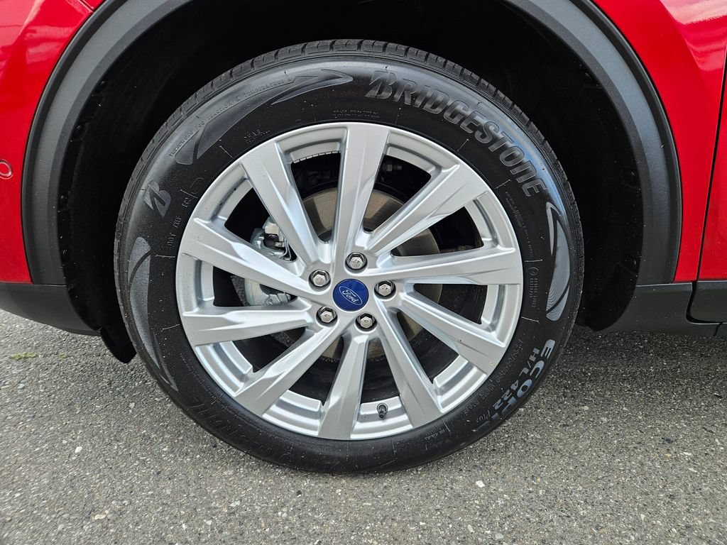 Certified 2021 Ford Escape Titanium w/ Titanium Elite Package AWD/4WD image 8
