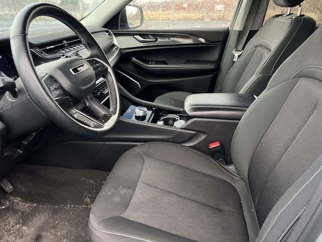 Used 2022 Jeep Grand Cherokee L Laredo w/ Luxury Tech Group I image 9