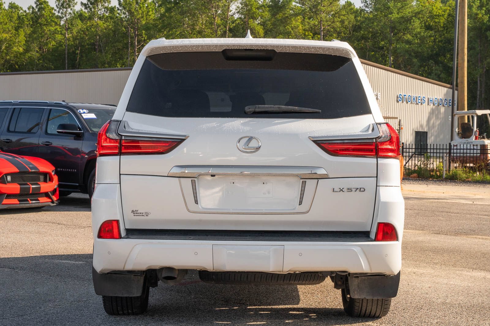 Used 2020 Lexus LX 570 4WD w/ Luxury Package image 10