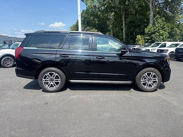 Certified 2025 Ford Expedition Active AWD/4WD image 15