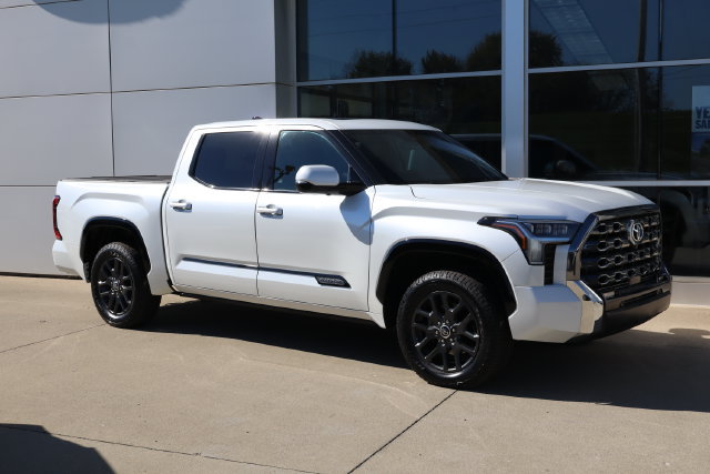 Used 2023 Toyota Tundra Platinum w/ Advanced Package AWD/4WD image 7