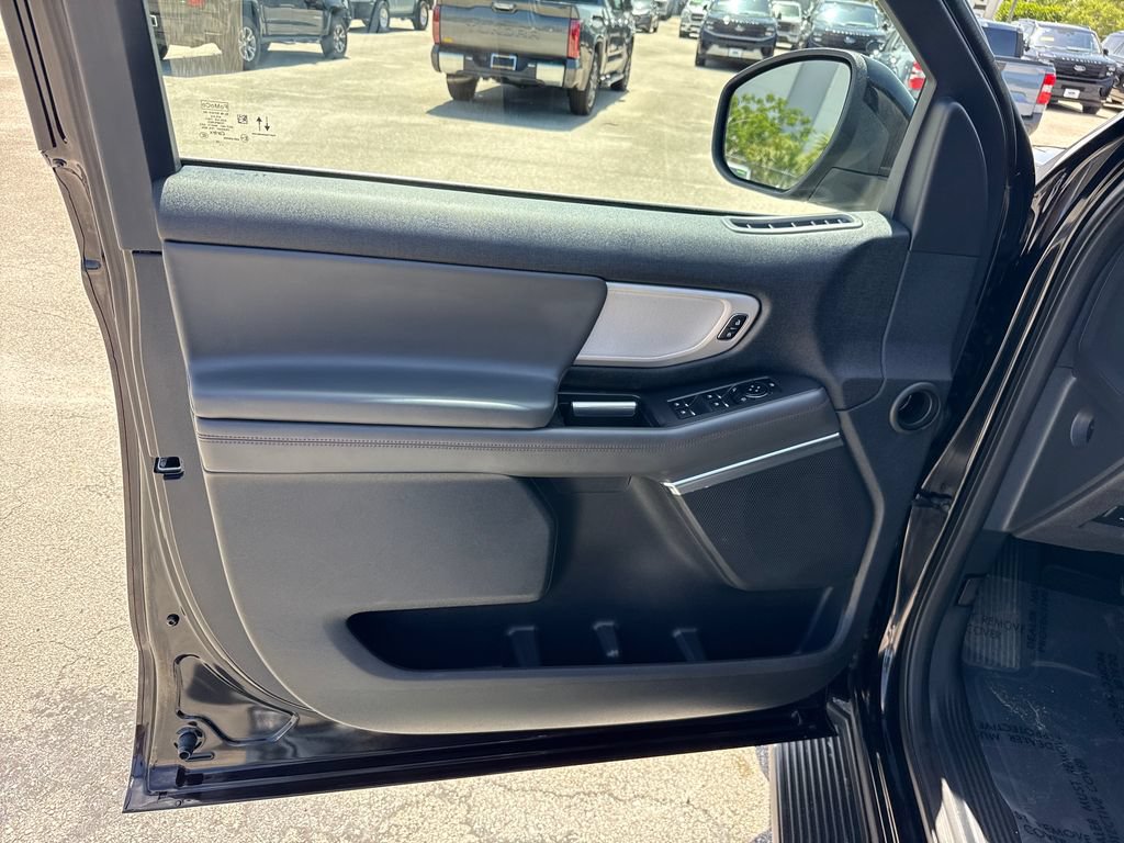 Certified 2025 Ford Expedition Active RWD image 13