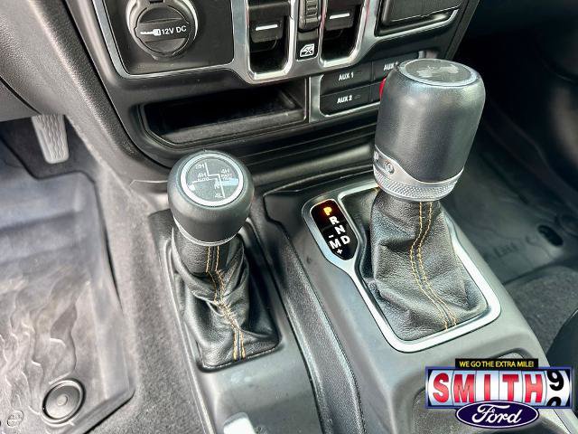 Used 2021 Jeep Wrangler Unlimited Sahara AWD/4WD image 39