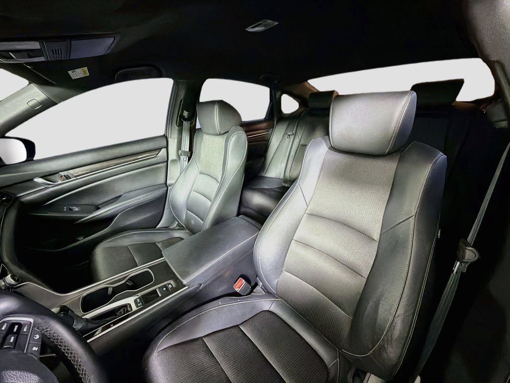 Used 2019 Honda Accord Sport image 13