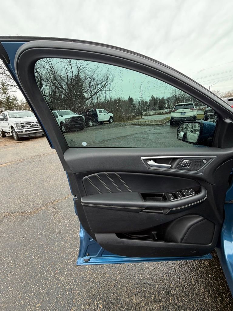 Certified 2019 Ford Edge ST w/ Equipment Group 401A AWD/4WD image 11