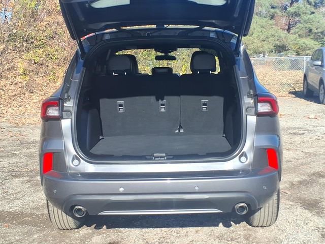 Certified 2024 Ford Escape ST-Line w/ Tech Pack #1 image 9