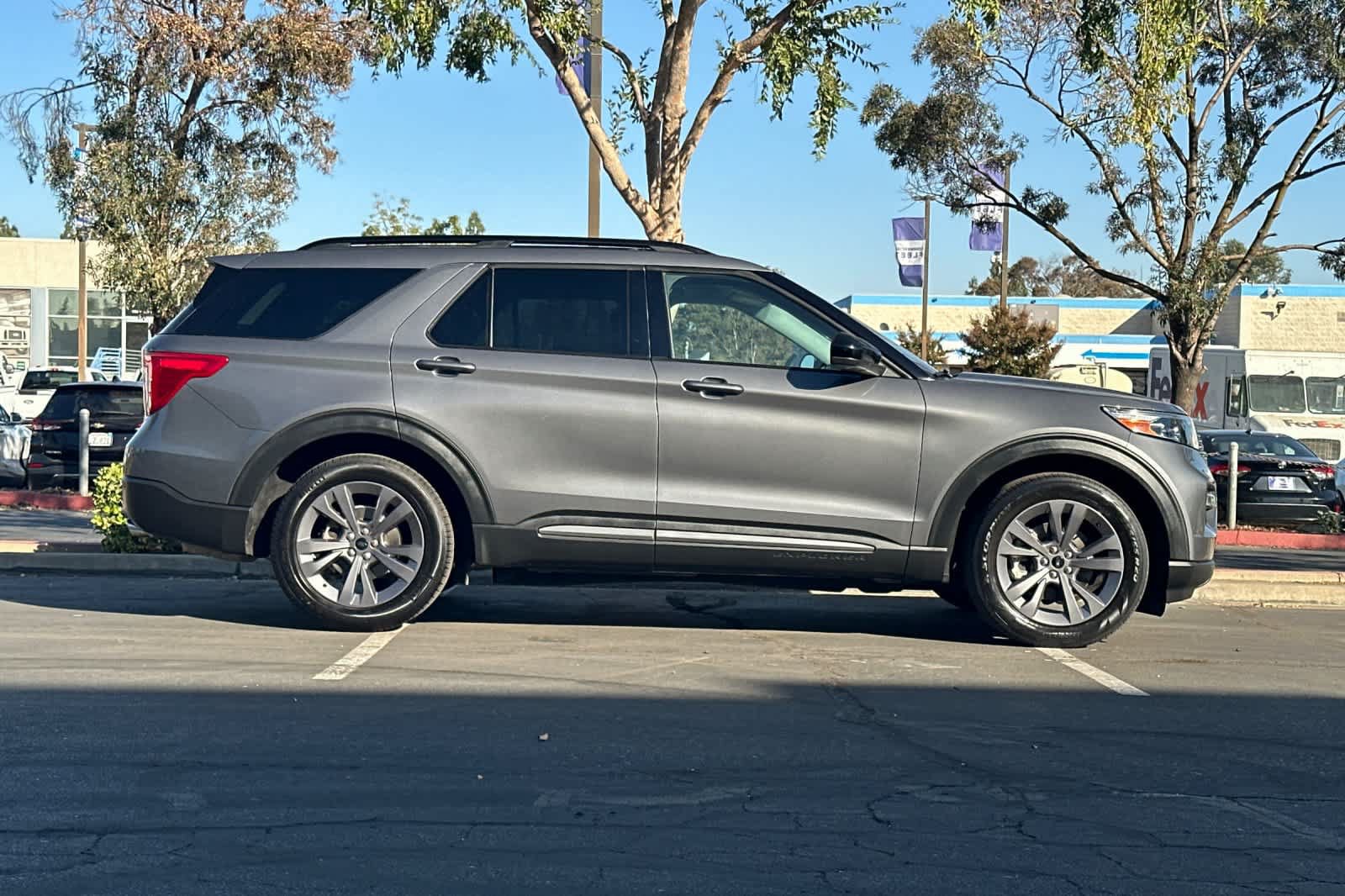 Certified 2023 Ford Explorer XLT w/ Equipment Group 202A RWD image 9