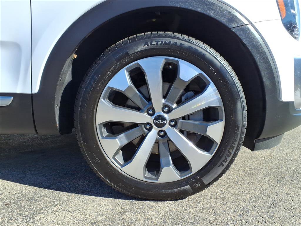 Used 2022 Kia Telluride S image 12