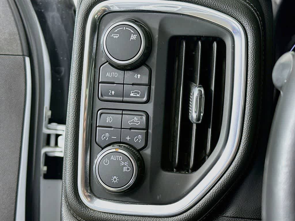 Used 2019 Chevrolet Silverado 1500 RST w/ True North Edition AWD/4WD image 23