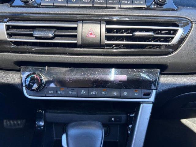 Used 2022 Kia Seltos SX w/ Sunroof Package image 16