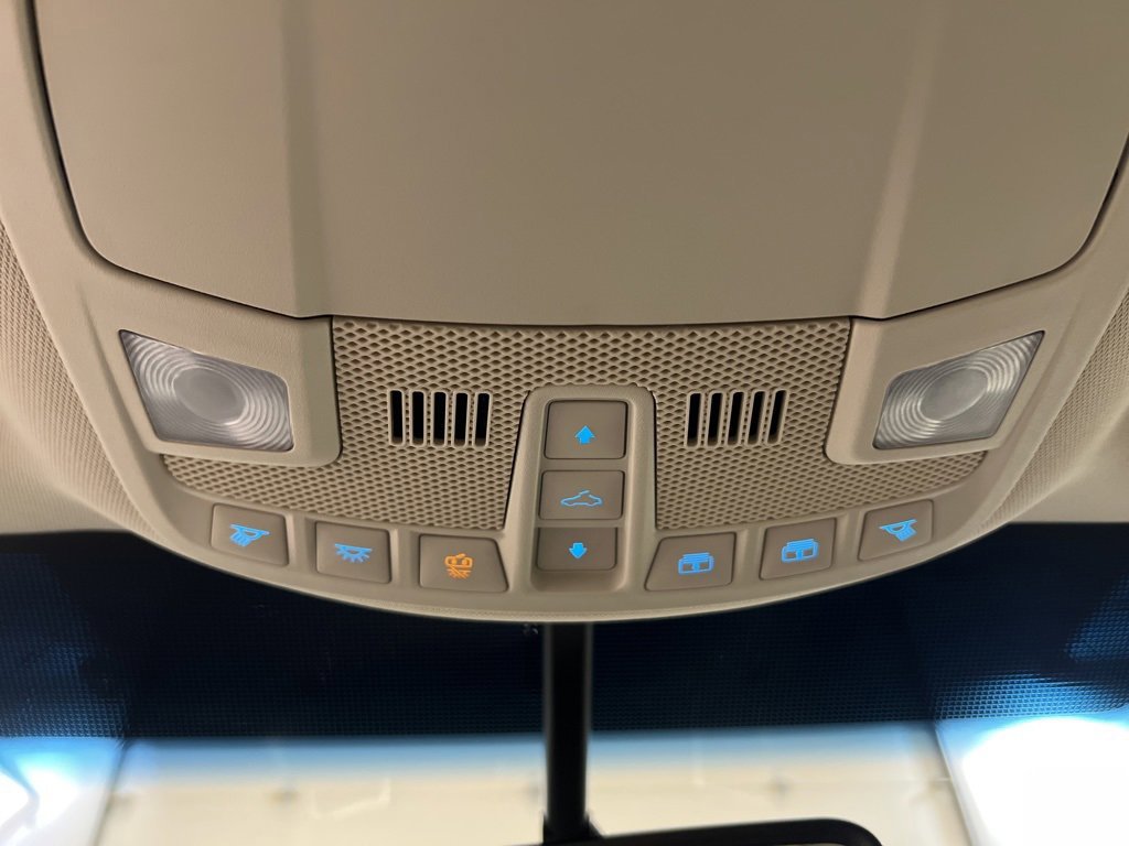 Certified 2017 Ford Edge Titanium w/ Equipment Group 301A image 28