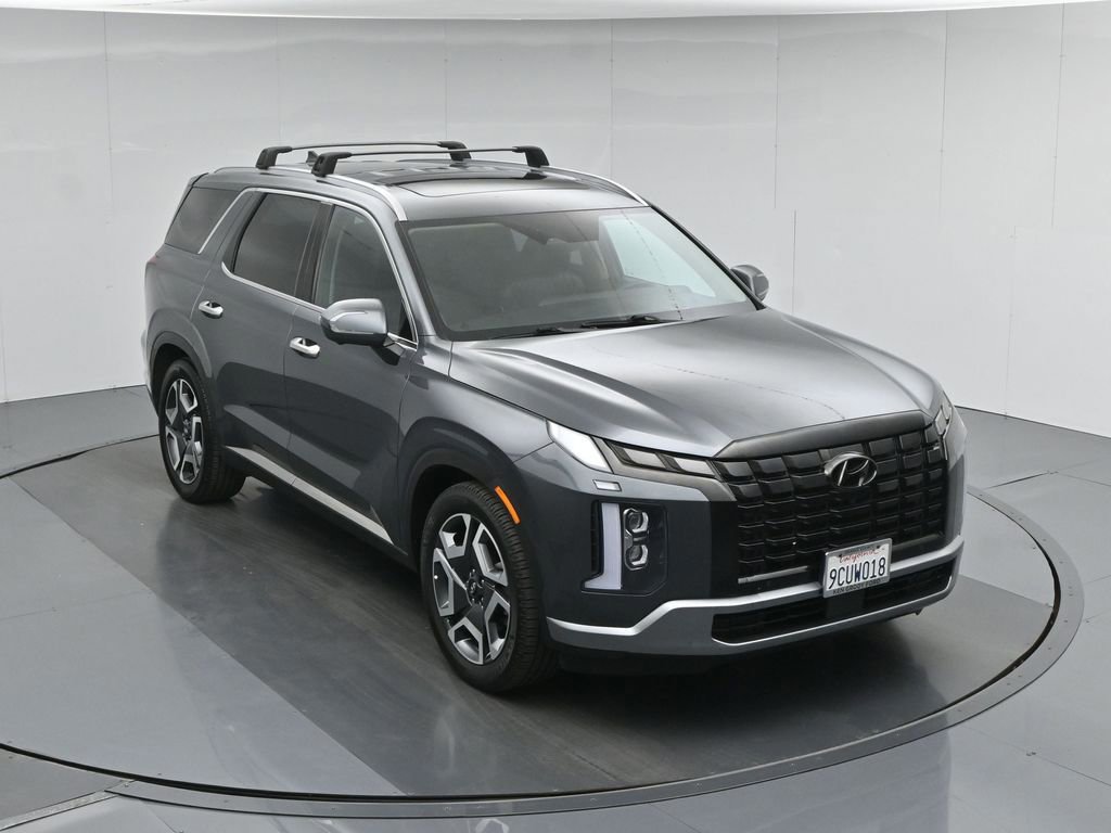 Used 2023 Hyundai Palisade Limited w/ Cargo Package AWD/4WD image 4