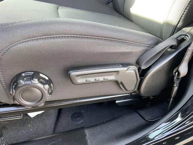 Used 2022 Jeep Wrangler Unlimited Sport AWD/4WD image 17