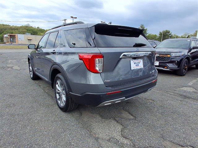 Certified 2022 Ford Explorer XLT w/ Equipment Group 202A AWD/4WD image 6