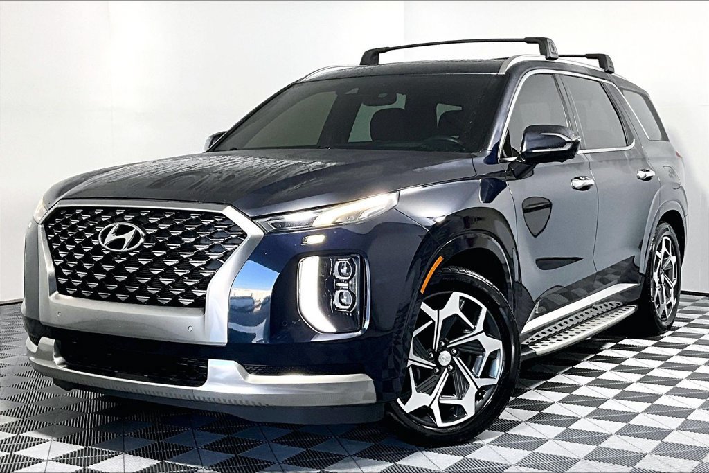 Used 2022 Hyundai Palisade Calligraphy FWD image 2