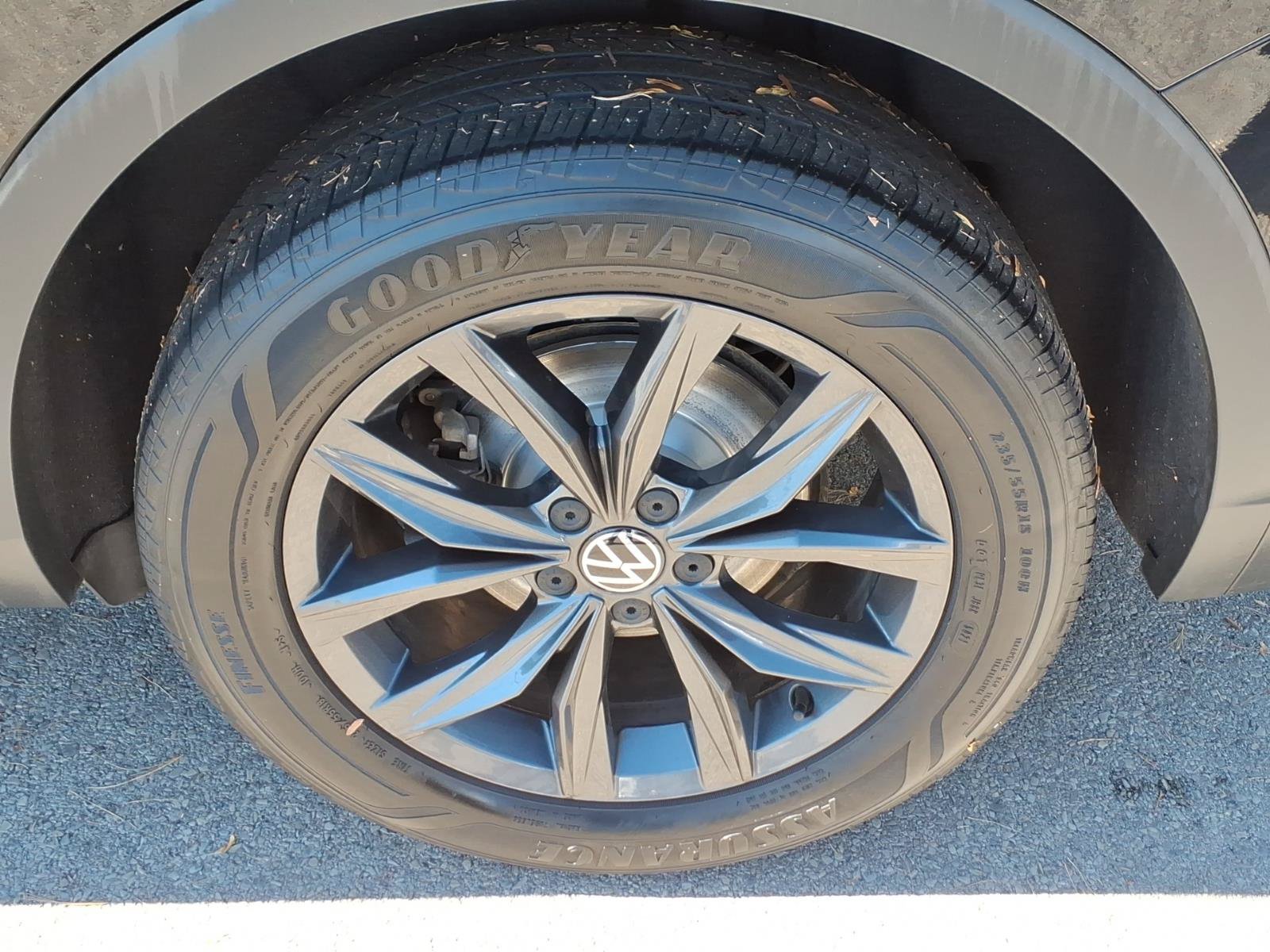 Used 2022 Volkswagen Tiguan SE AWD/4WD image 7