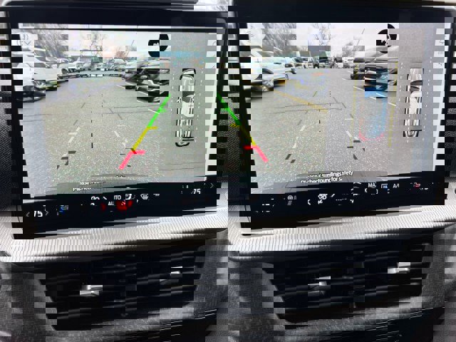 Certified 2025 Ford Explorer Platinum w/ LUX Leather Package image 15