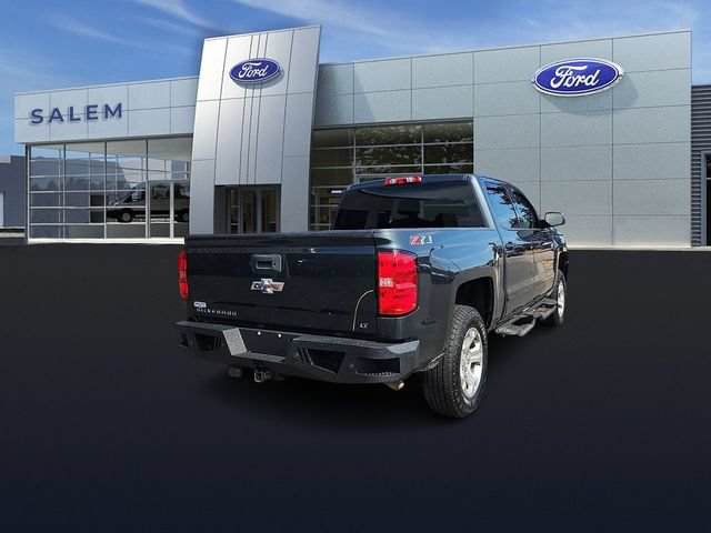 Used 2018 Chevrolet Silverado 1500 LT w/ All Star Edition AWD/4WD image 3