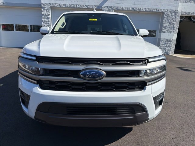 Certified 2024 Ford Expedition Max XLT image 10