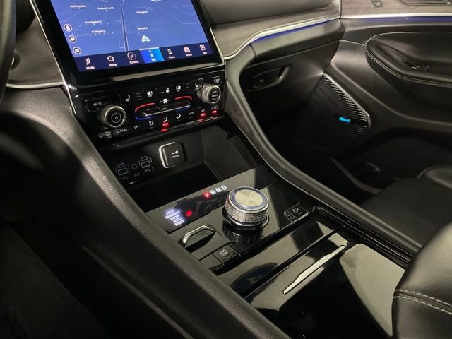 Used 2021 Jeep Grand Cherokee L Overland w/ Luxury Tech Group IV image 19