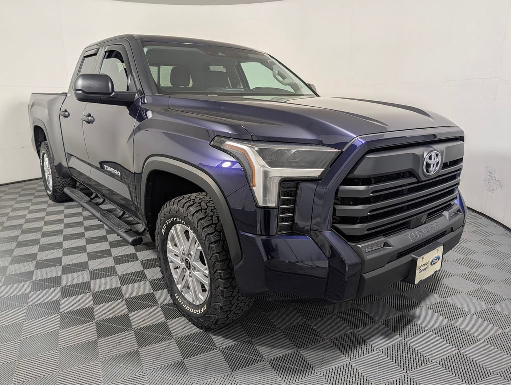Used 2022 Toyota Tundra SR5 AWD/4WD image 1
