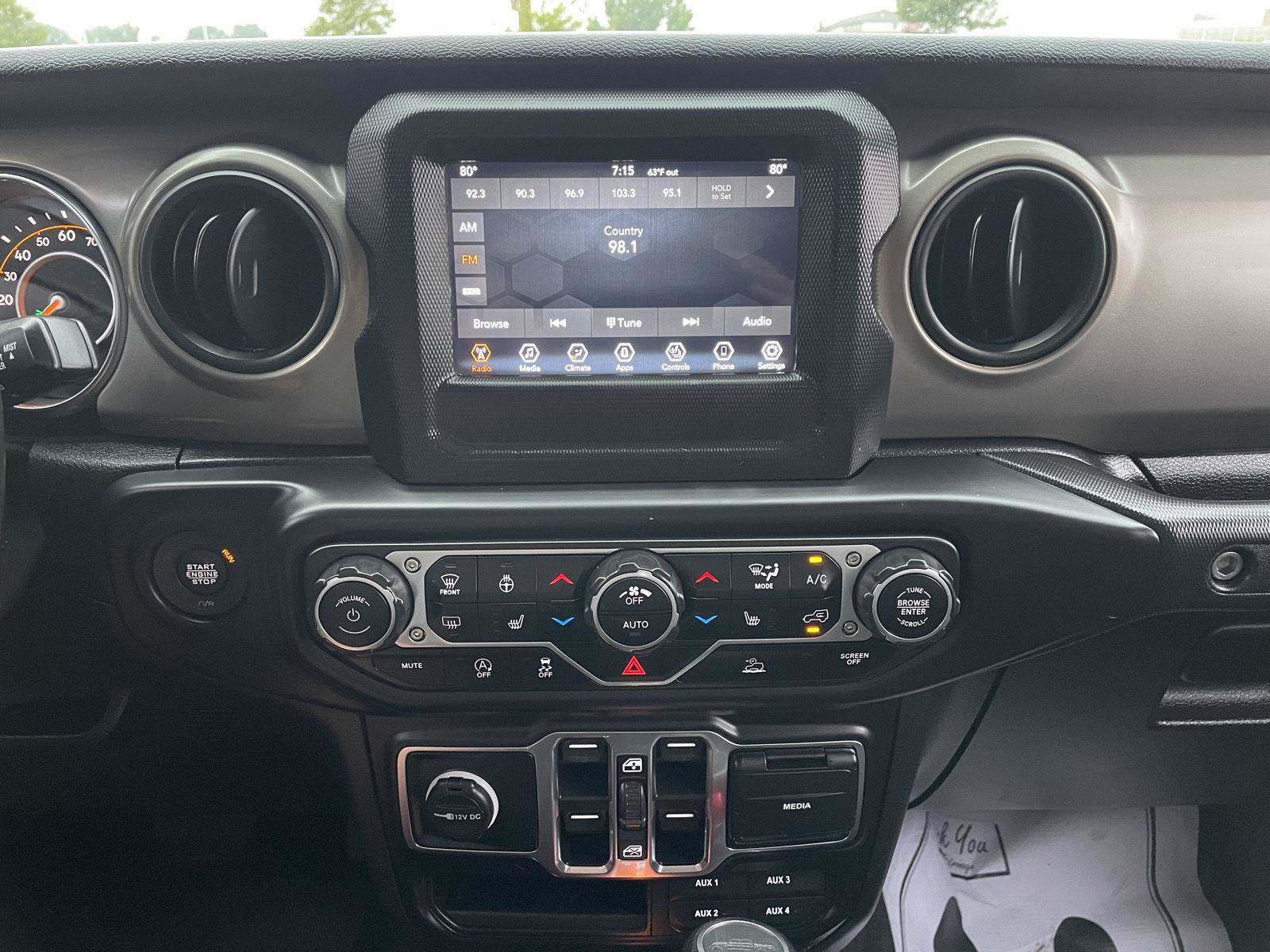 Used 2021 Jeep Gladiator Sport AWD/4WD image 22