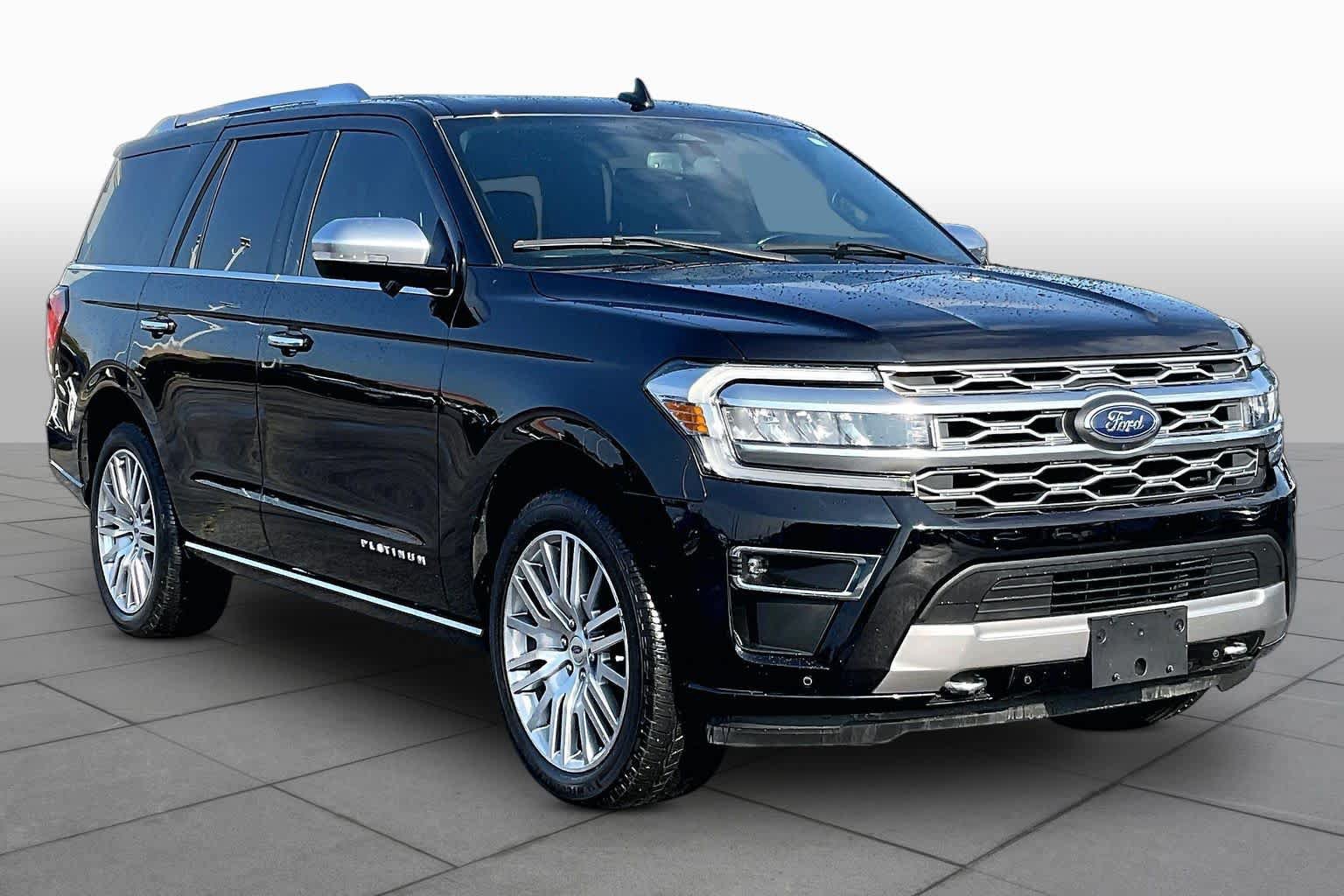 Certified 2023 Ford Expedition Platinum AWD/4WD image 3