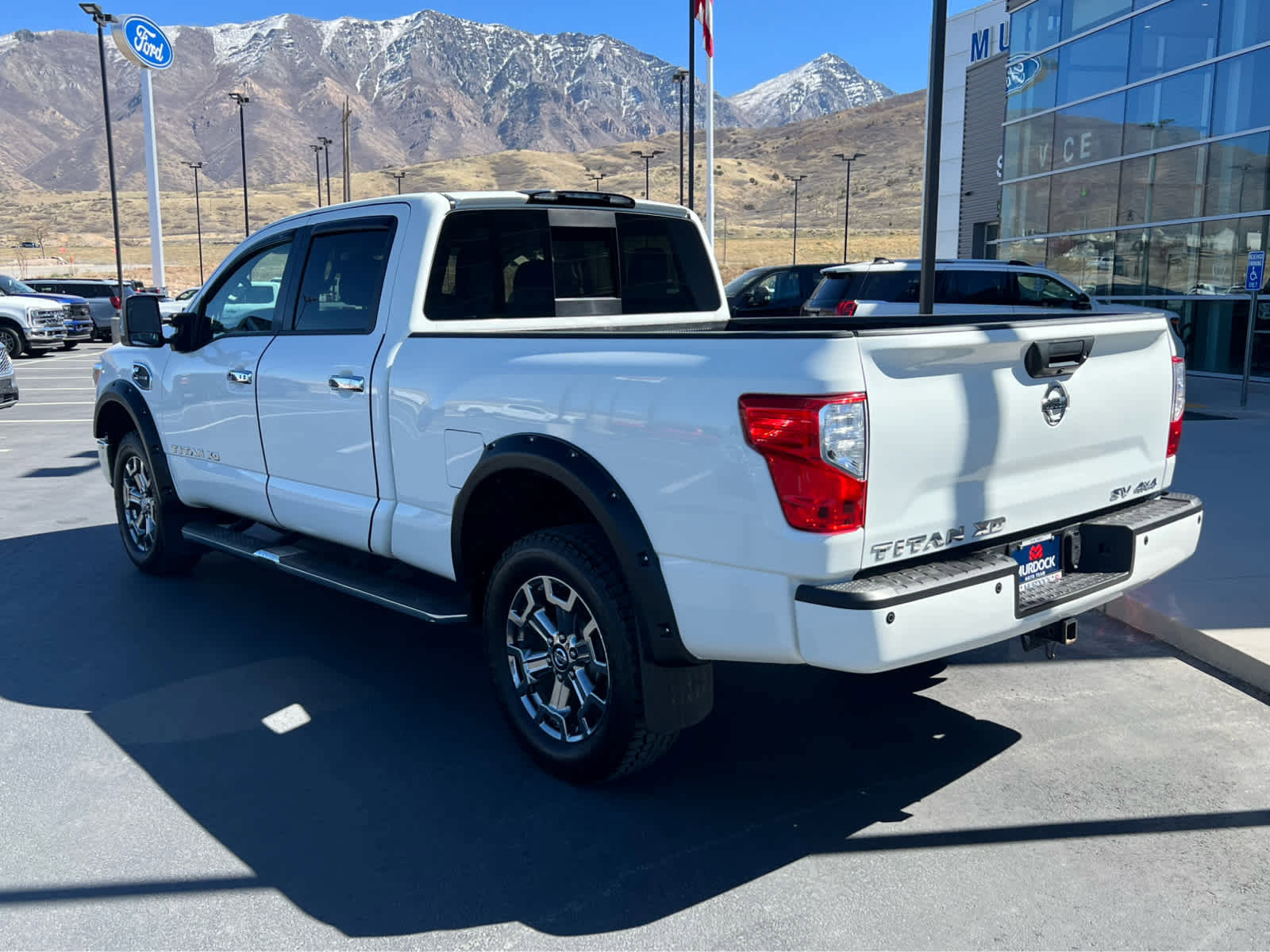 Used 2017 Nissan Titan SV image 11