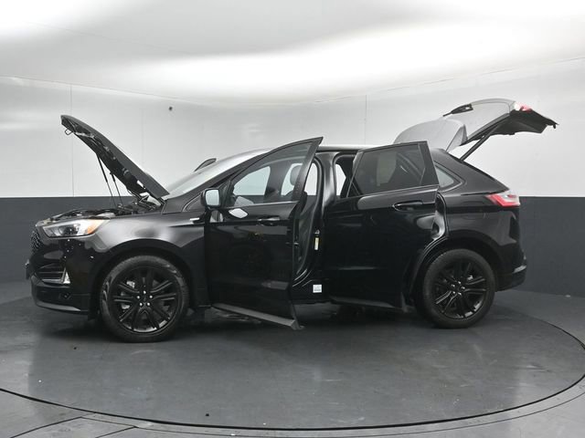 Certified 2021 Ford Edge ST-Line w/ Class II Trailer Tow Package image 52