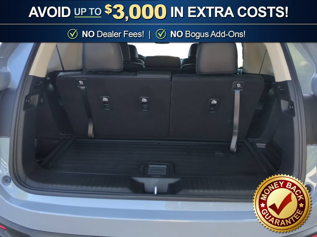 Used 2025 Honda Pilot Touring image 24