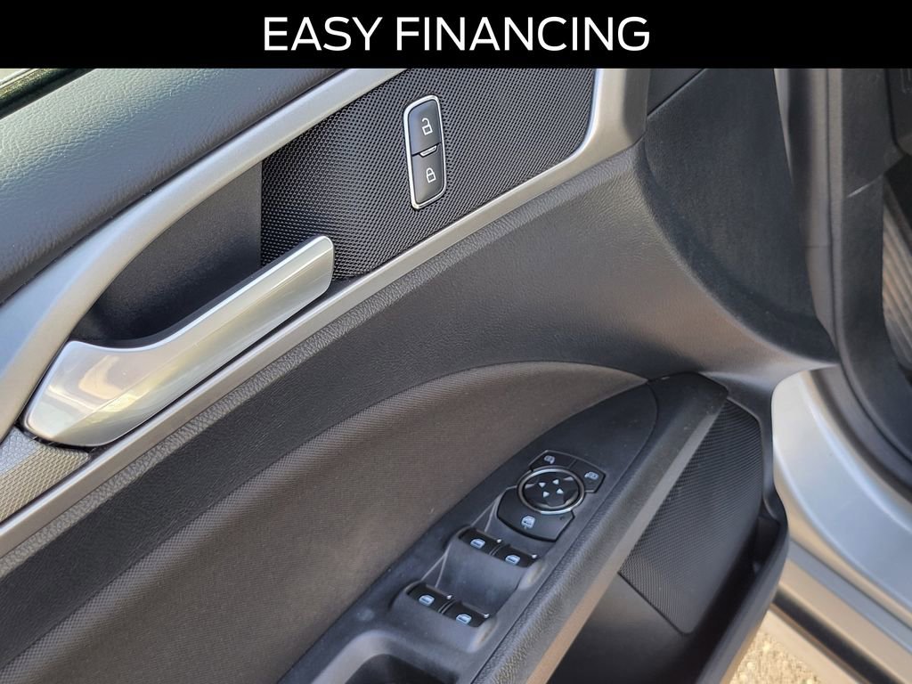 Certified 2018 Ford Fusion SE image 17