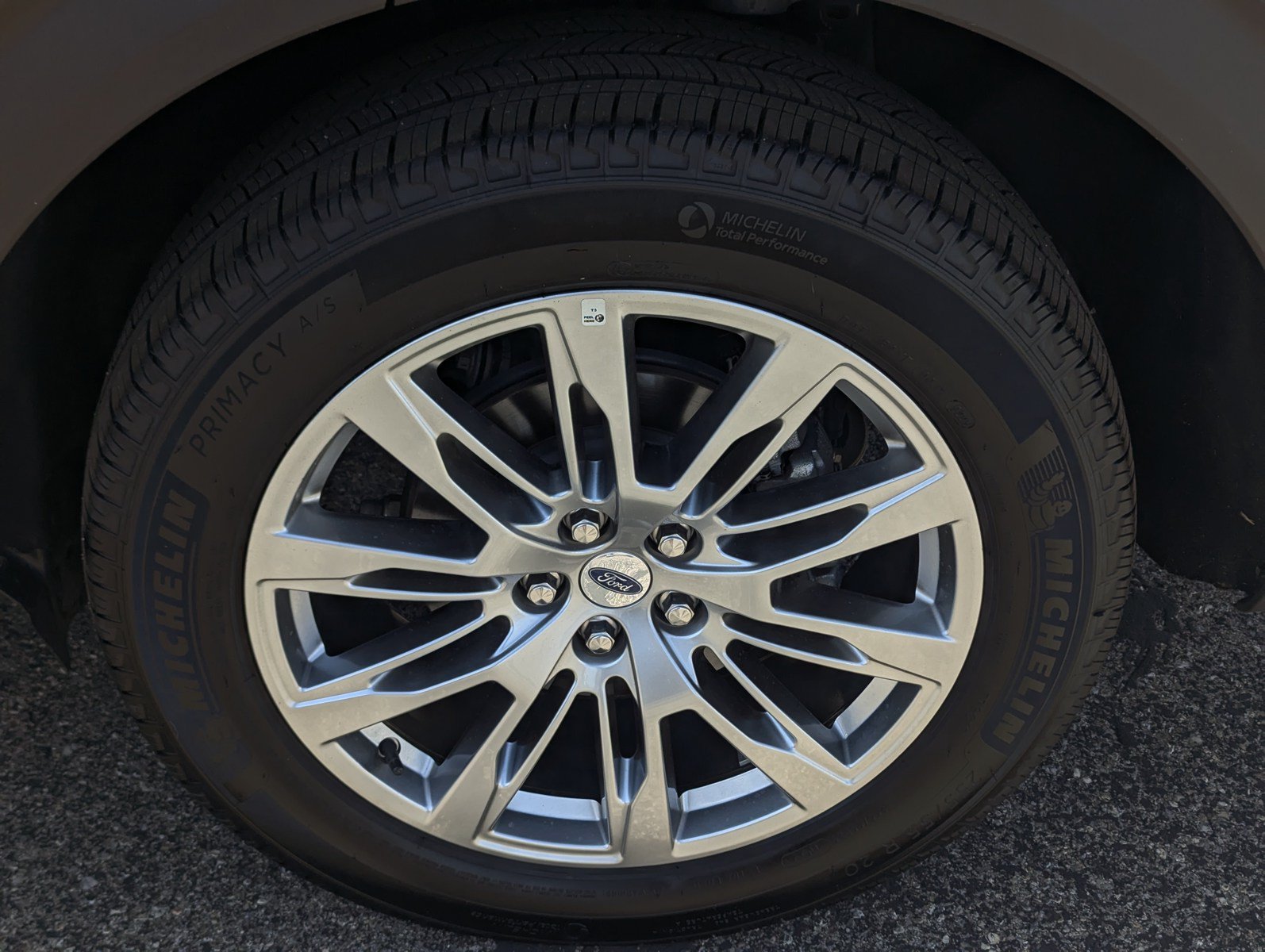 Certified 2026 Ford Explorer Platinum AWD/4WD image 7