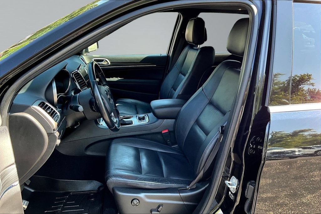 Used 2021 Jeep Grand Cherokee Limited AWD/4WD image 23