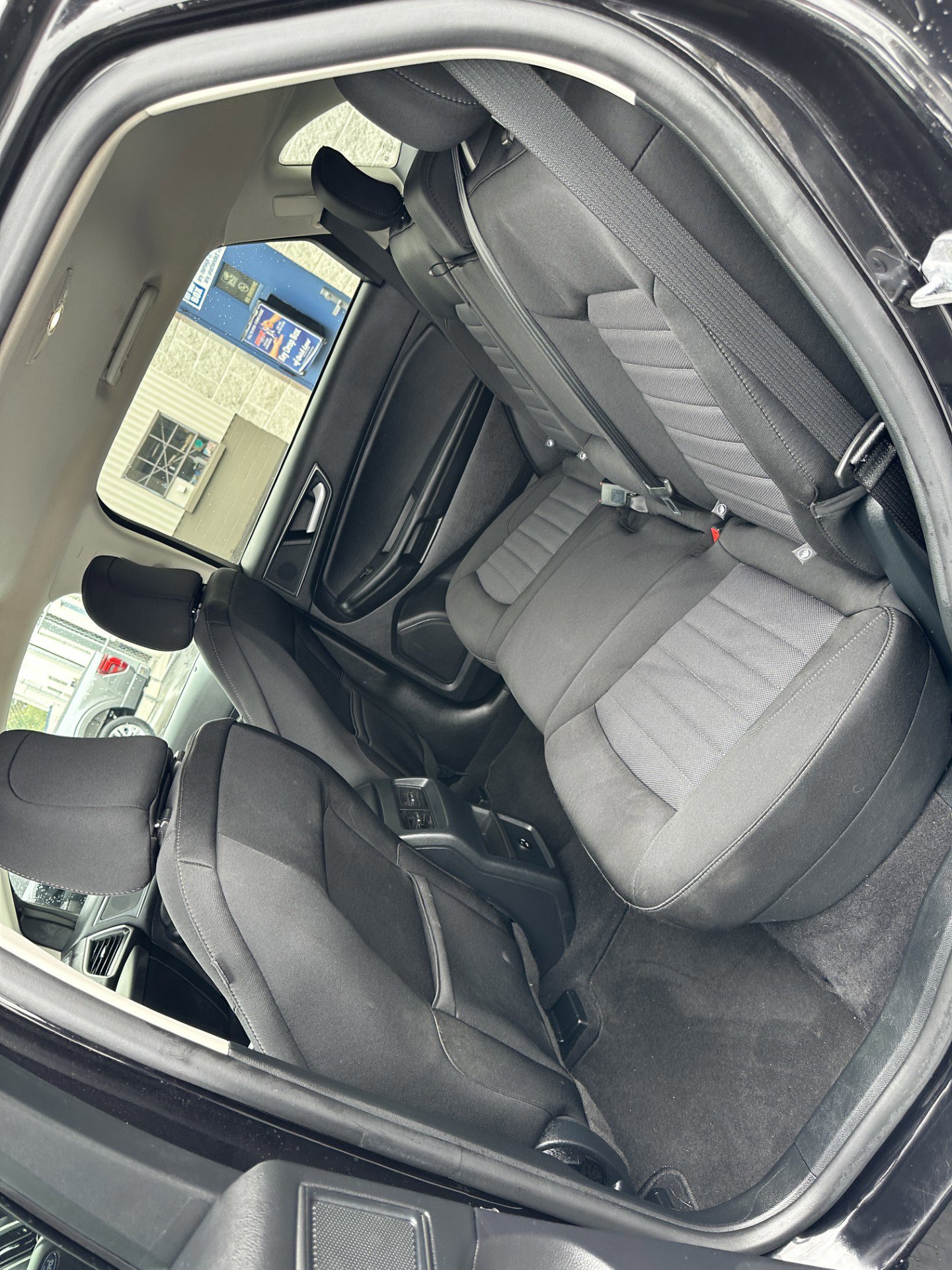 Certified 2022 Ford Edge SE w/ Black Appearance Package image 11