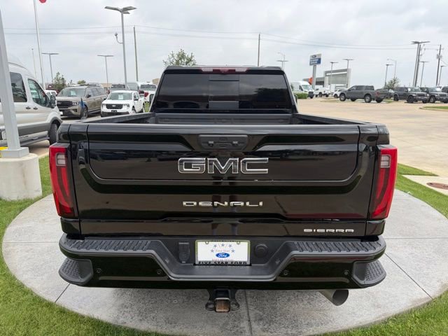 Used 2025 GMC Sierra 2500 Denali Ultimate AWD/4WD image 2