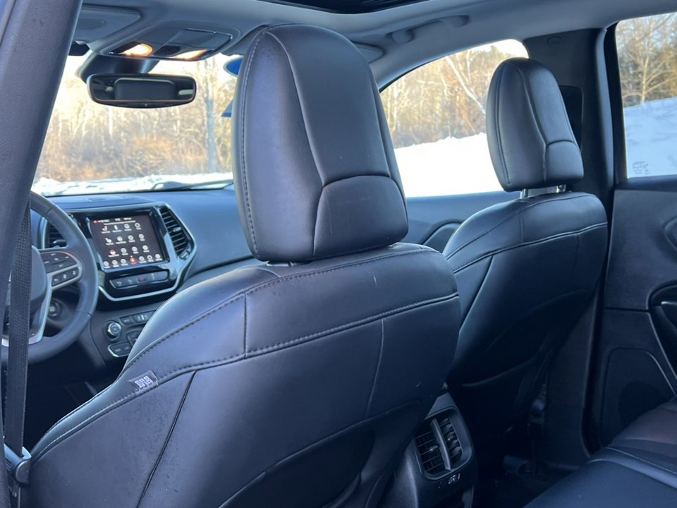 Used 2021 Jeep Cherokee Limited image 38