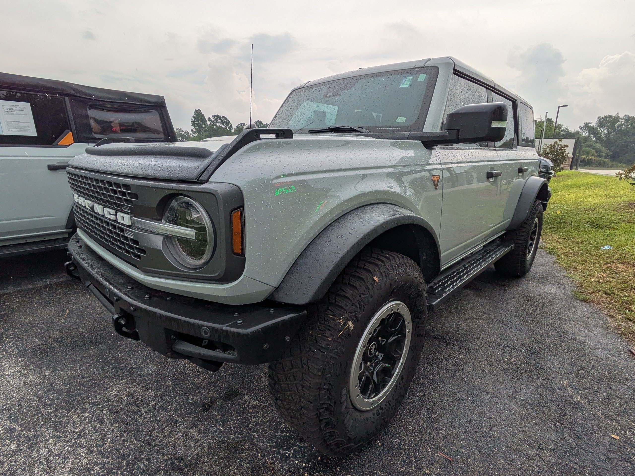 Certified 2022 Ford Bronco Badlands AWD/4WD image 8